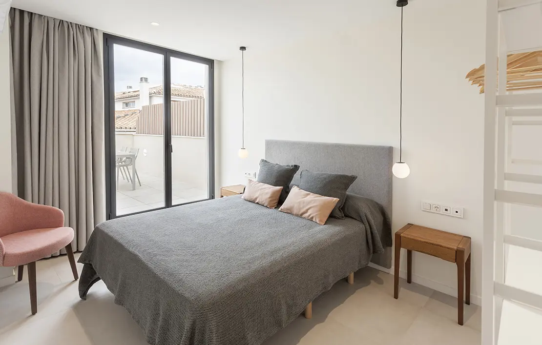 One-bedroom penthouse with terrace - Double bed view