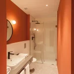 One-bedroom apartments - Bathroom entrance view